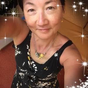 Meet your Posher, Agnes dubois